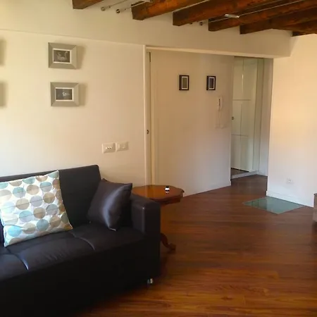 Apartment Casa Calle Frezzeria Venice
